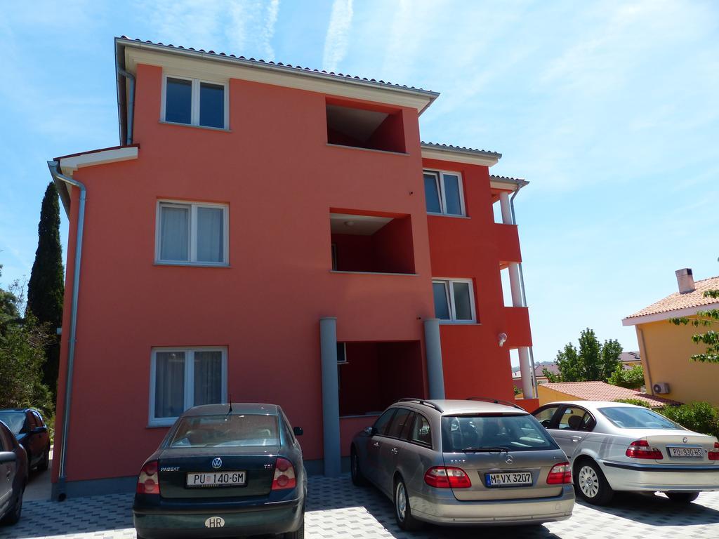 Apartment Luzia Banjole Exterior foto